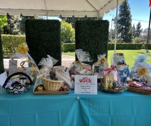 Raffle-Basket-Table