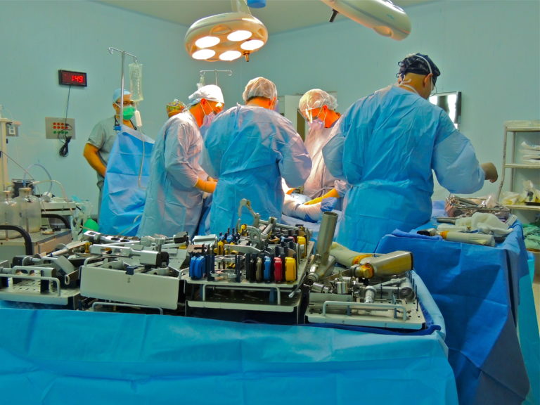 in-surgery-operation-walk