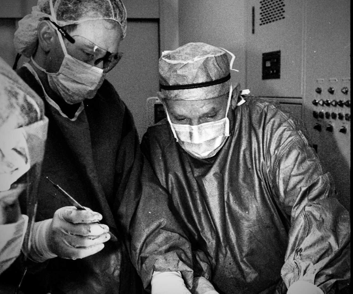 Dr. Lawrence Dorr and Dr. Donald Longjohn in Cebu City, Philippines, 2001