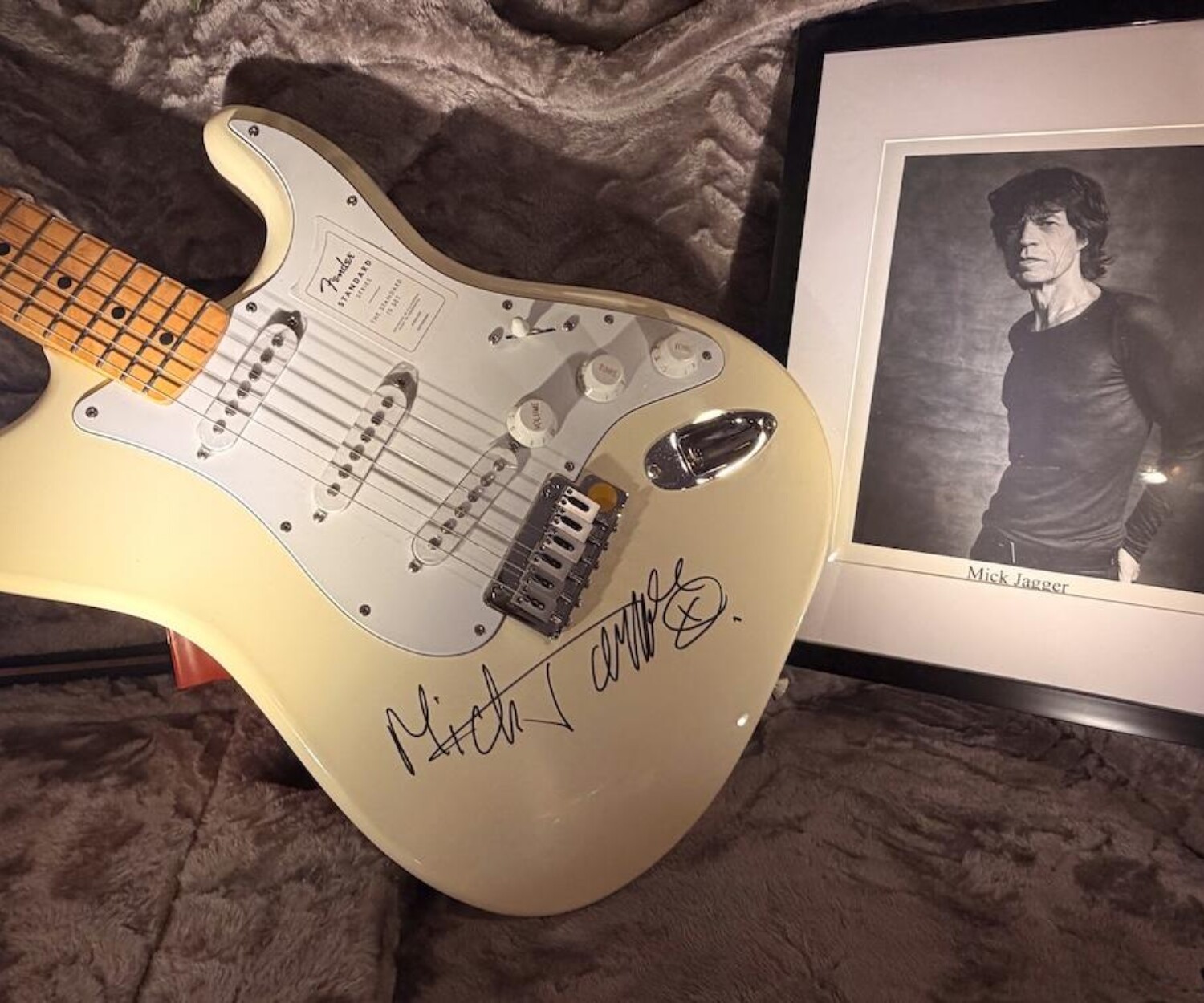 Fender Stratocaster signed and donated by Sir Mick Jagger supporting OpWalk LA﻿